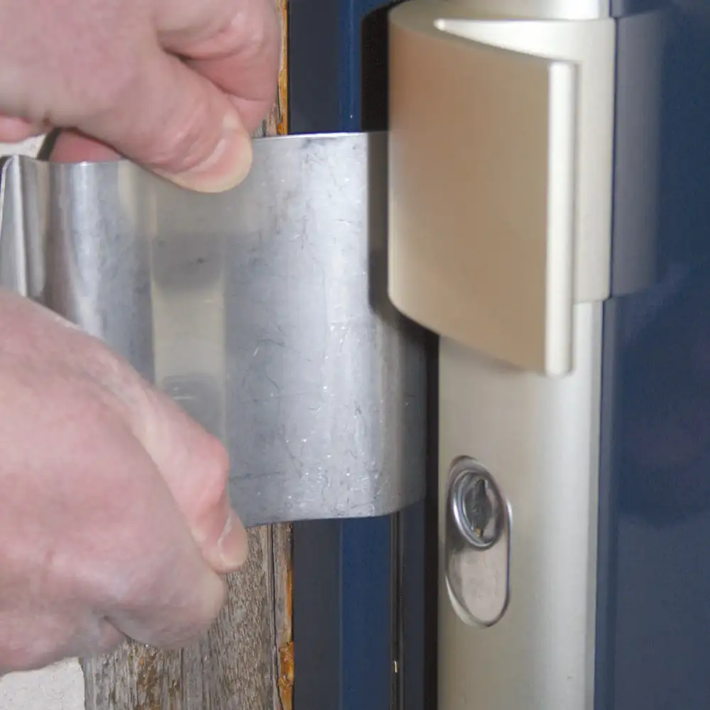5073 feuillards porte claquee